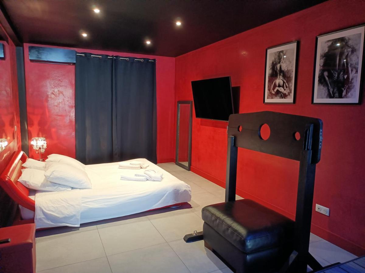 Appartement Balneo Et Sauna Prives The Red Room Mauguio Dış mekan fotoğraf